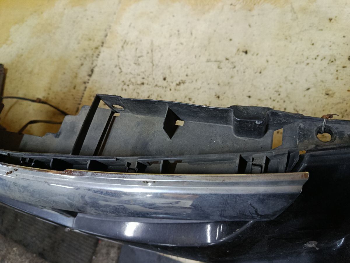 Бампер на Mazda Premacy CP8W Фото 13