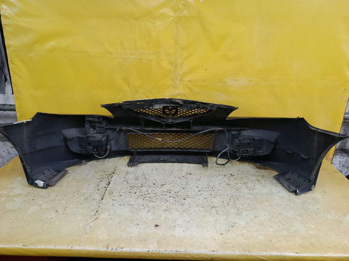 Бампер на Mazda Premacy CP8W Фото 17