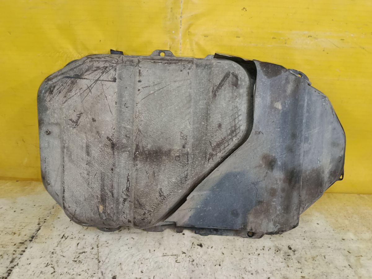 Бак топливный на Mitsubishi Lancer CS2A 4G15 Фото 3