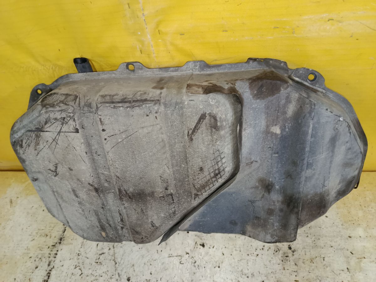 Бак топливный на Mitsubishi Lancer CS2A 4G15 Фото 4