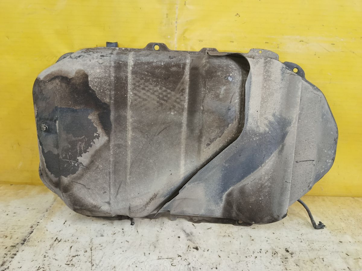 Бак топливный на Mitsubishi Lancer CS2A 4G15 Фото 4