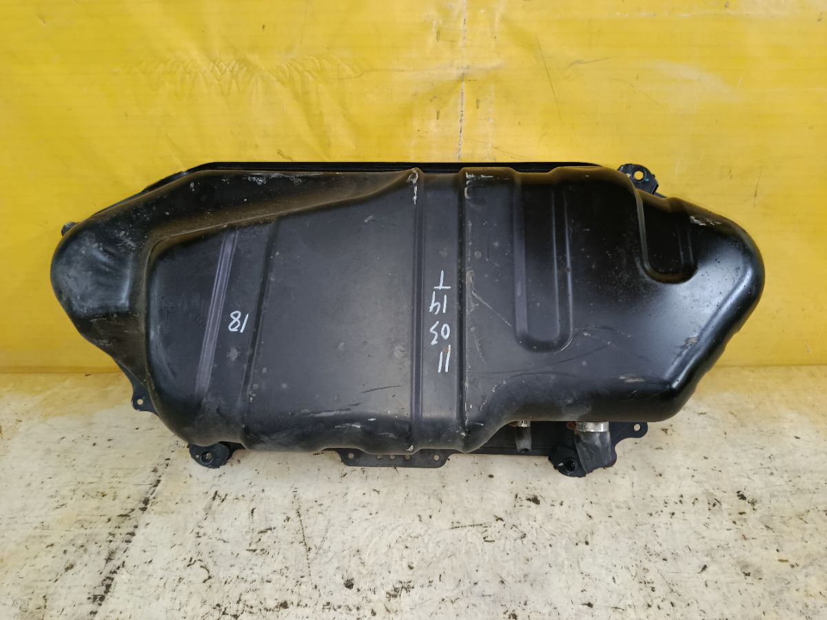 Бак топливный 77001-52020, 77001-52021 на Toyota Vitz NCP10 2NZ-FE Фото 4