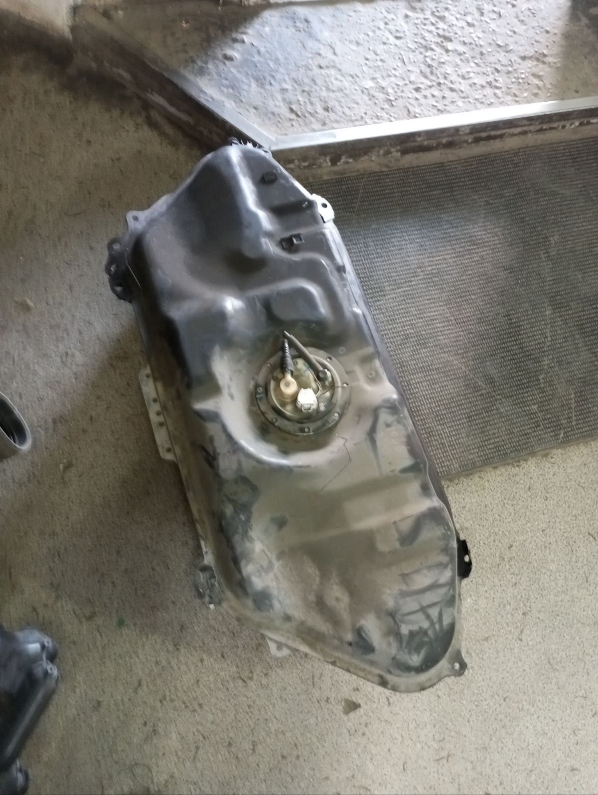 Бак топливный 77001-52020, 77001-52021 на Toyota Vitz NCP10 2NZ-FE Фото 5