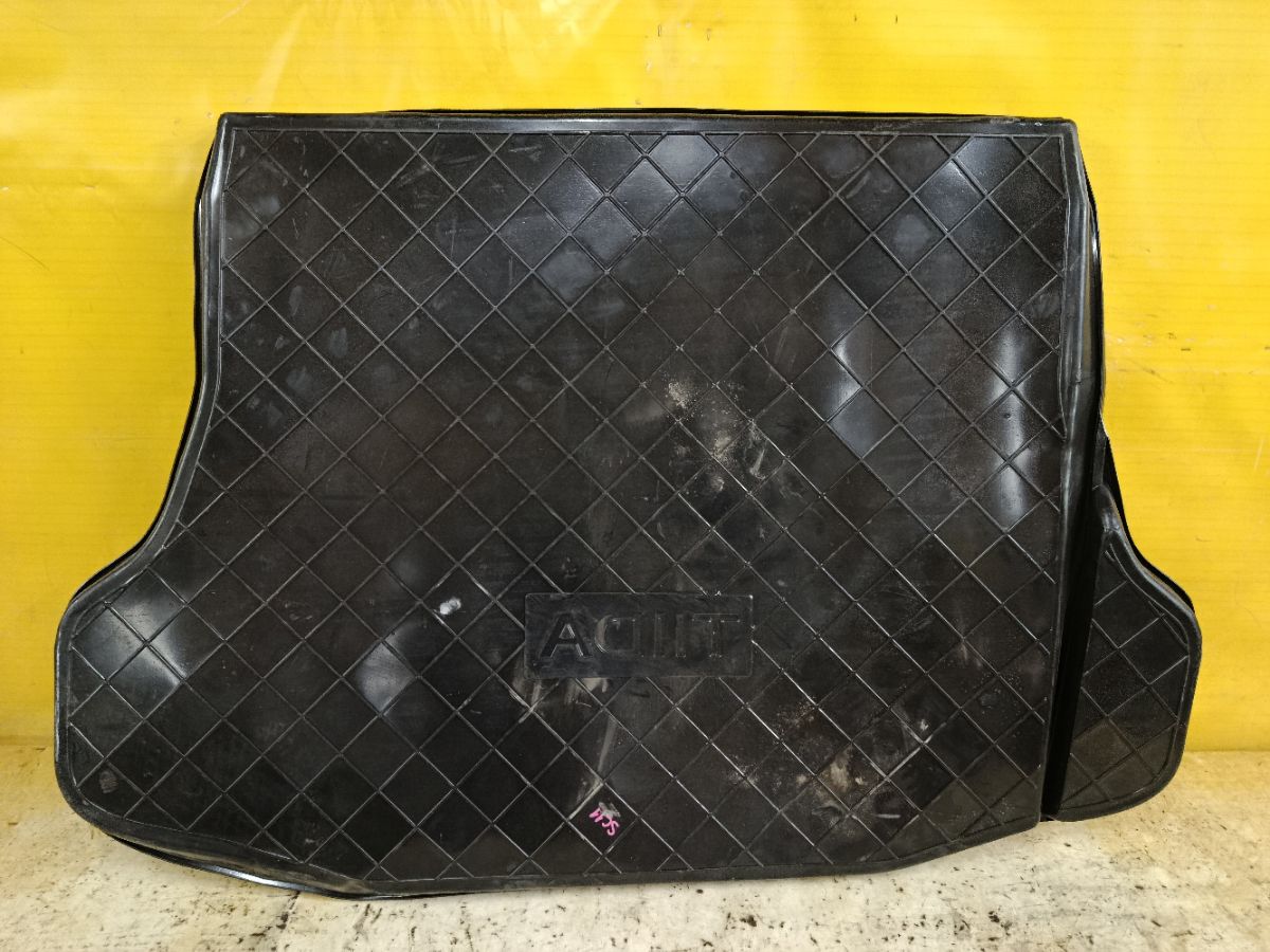 Коврик на Nissan Tiida Latio SC11 Фото 2