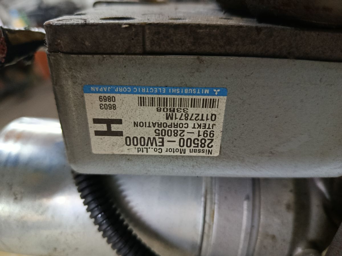 Рулевая колонка на Nissan Bluebird Sylphy KG11 Фото 4