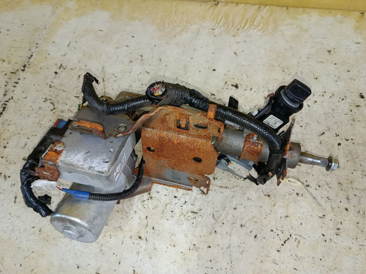 Рулевая колонка на Nissan Tiida C11 Фото 1