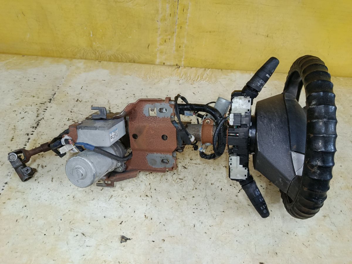 Рулевая колонка на Nissan Tiida C11 Фото 1