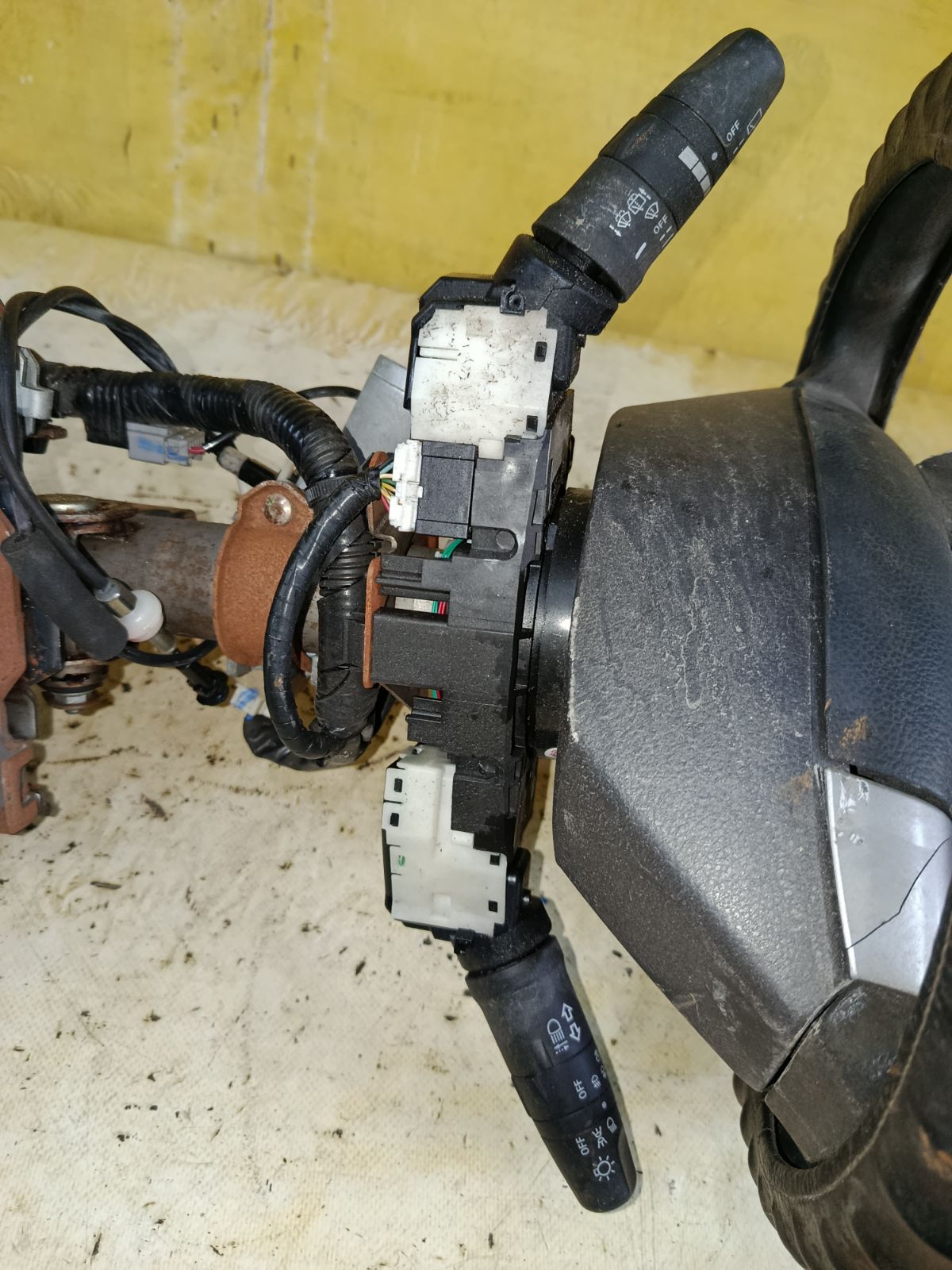 Рулевая колонка на Nissan Tiida C11 Фото 3