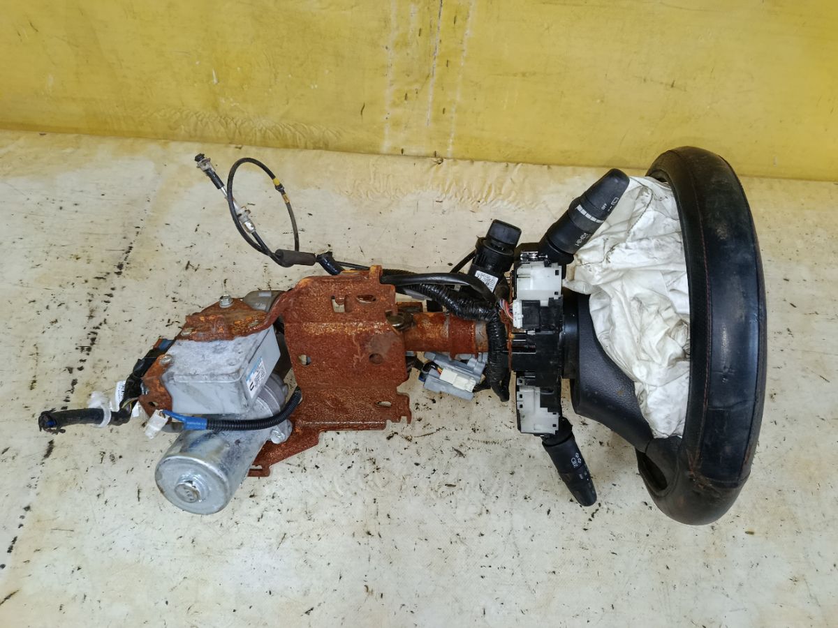 Рулевая колонка на Nissan Tiida C11 Фото 1