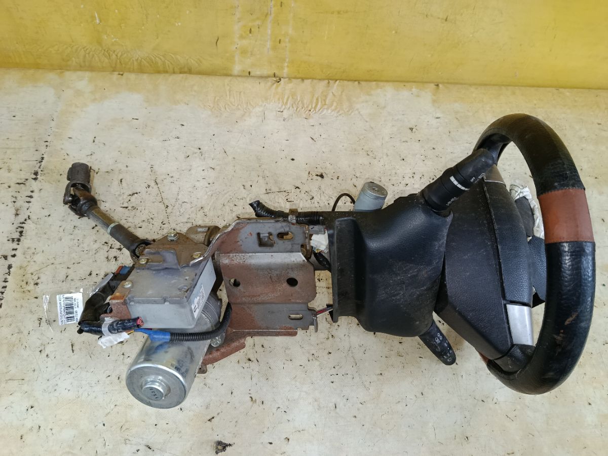 Рулевая колонка на Nissan Tiida C11 Фото 1