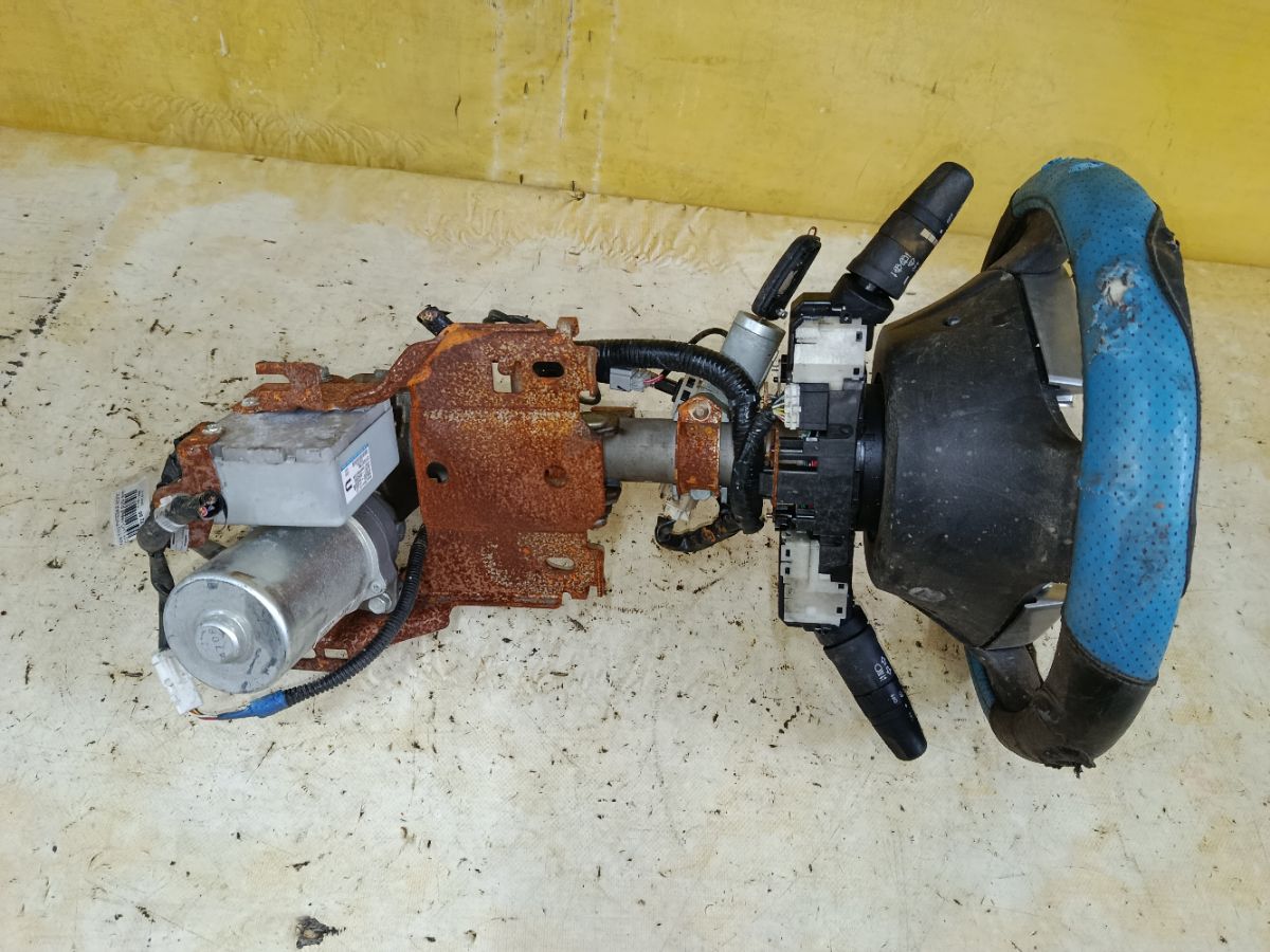 Рулевая колонка на Nissan Tiida C11 Фото 1