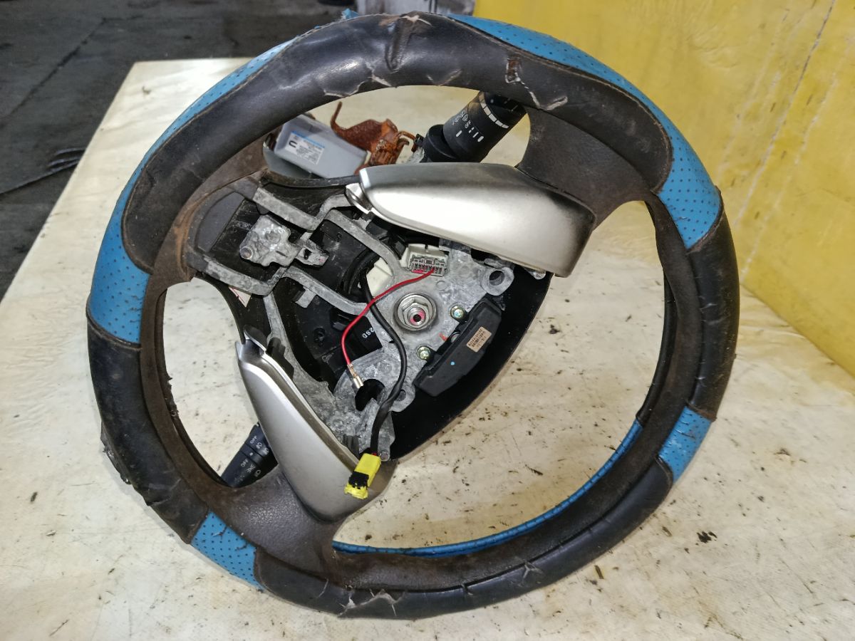 Рулевая колонка на Nissan Tiida C11 Фото 2