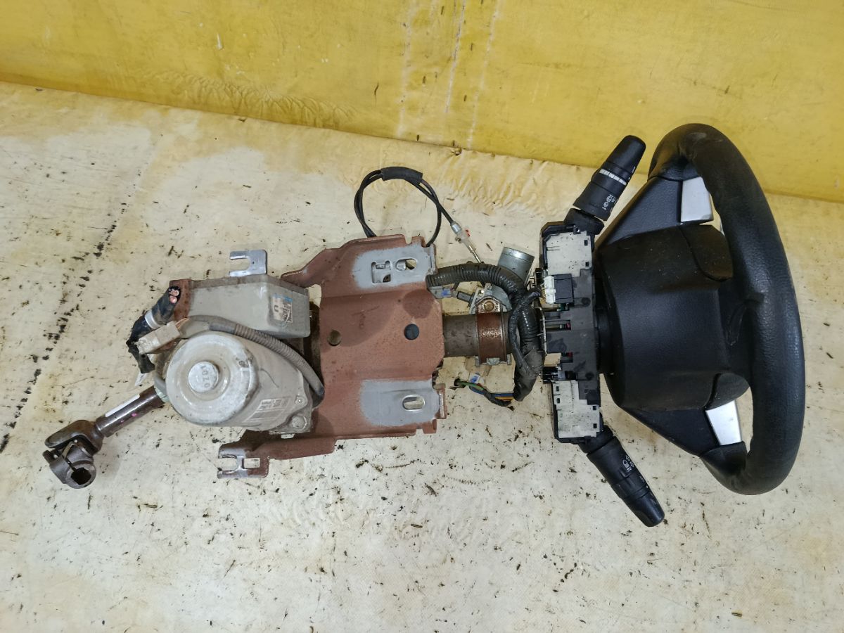 Рулевая колонка на Nissan Tiida C11 Фото 1