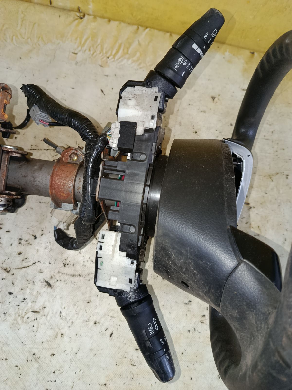 Рулевая колонка на Nissan Tiida C11 Фото 3