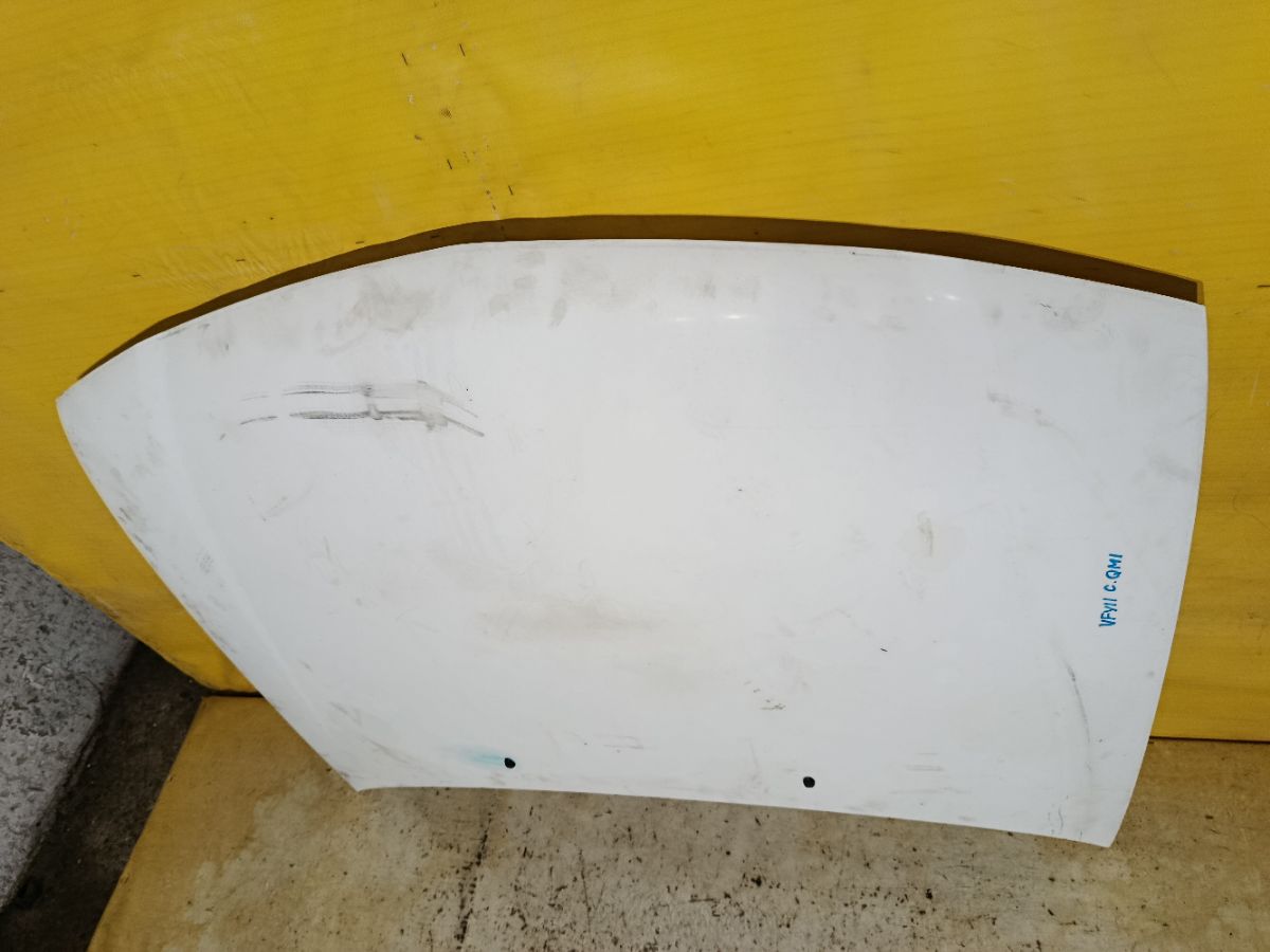 Капот на Nissan Ad Van VFY11 Фото 2