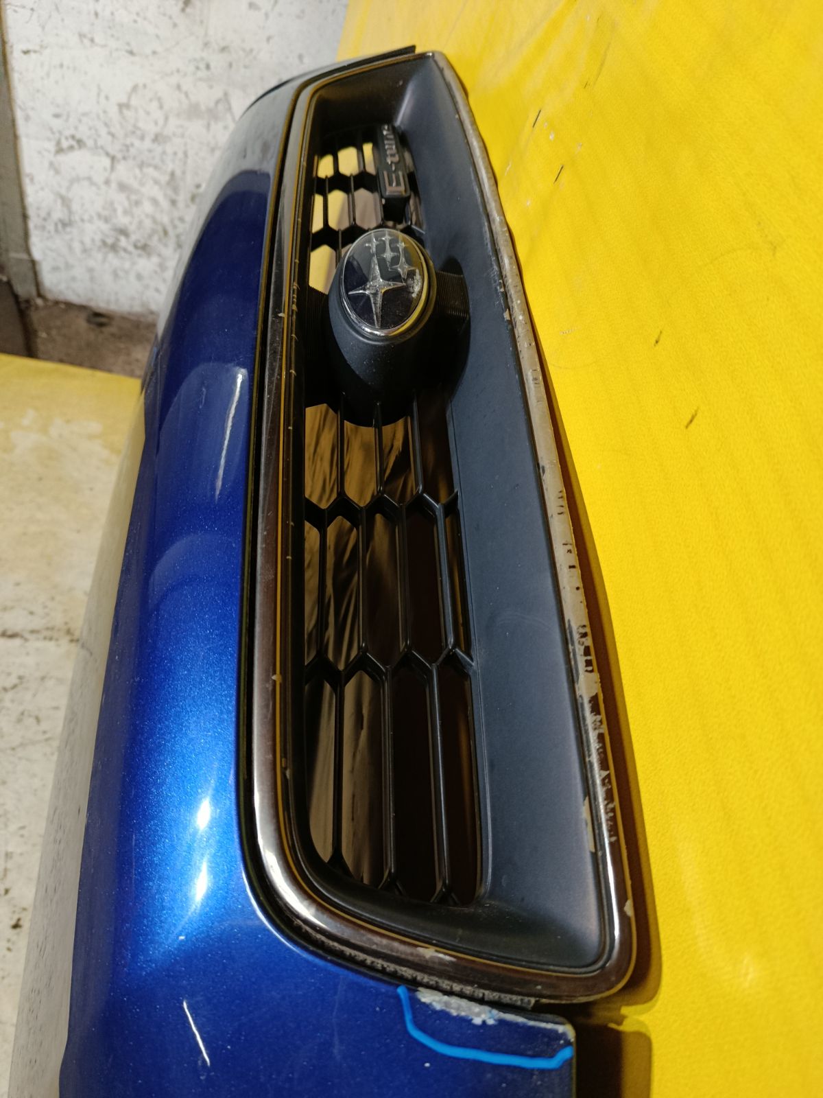 Капот на Subaru Legacy Wagon BH5 Фото 5