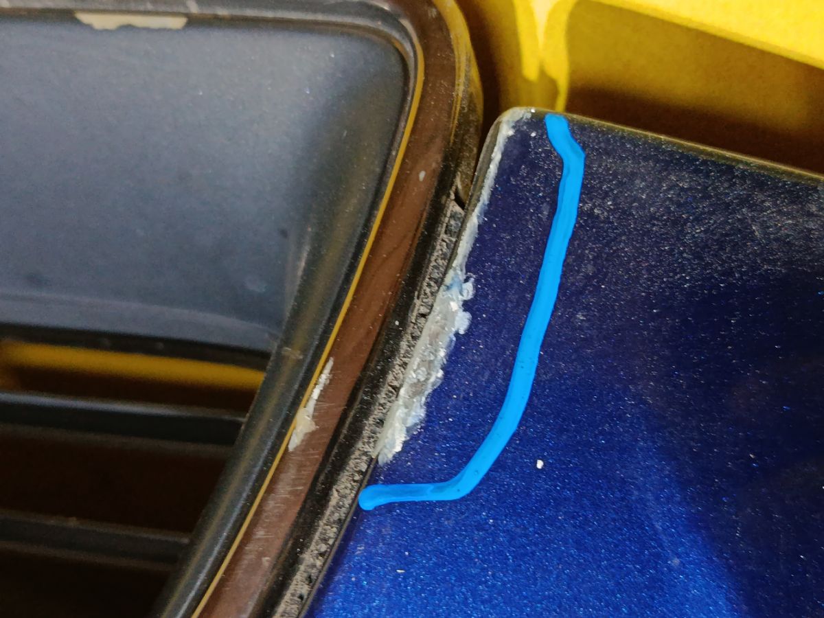 Капот на Subaru Legacy Wagon BH5 Фото 6