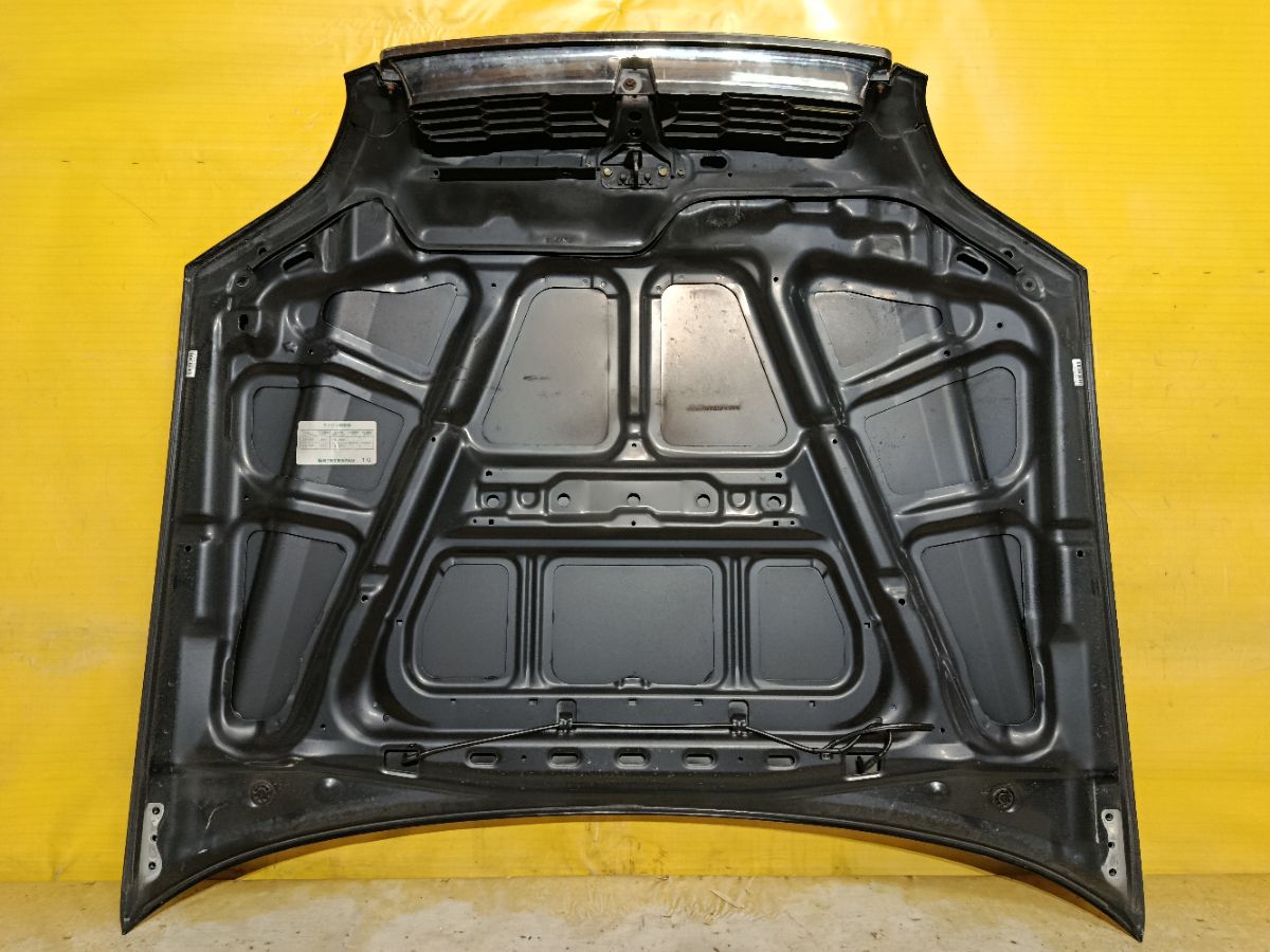 Капот на Subaru Legacy Wagon BH5 Фото 9