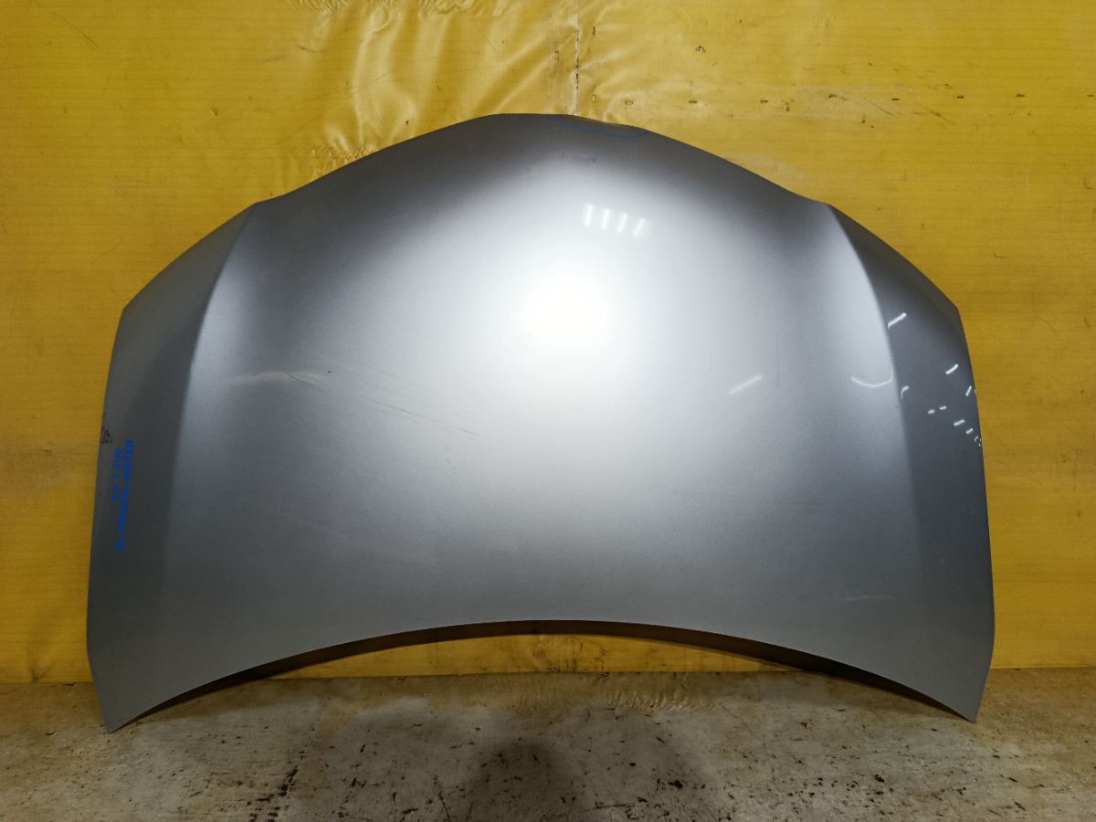 Капот на Toyota Corolla Axio NZE164 Фото 1