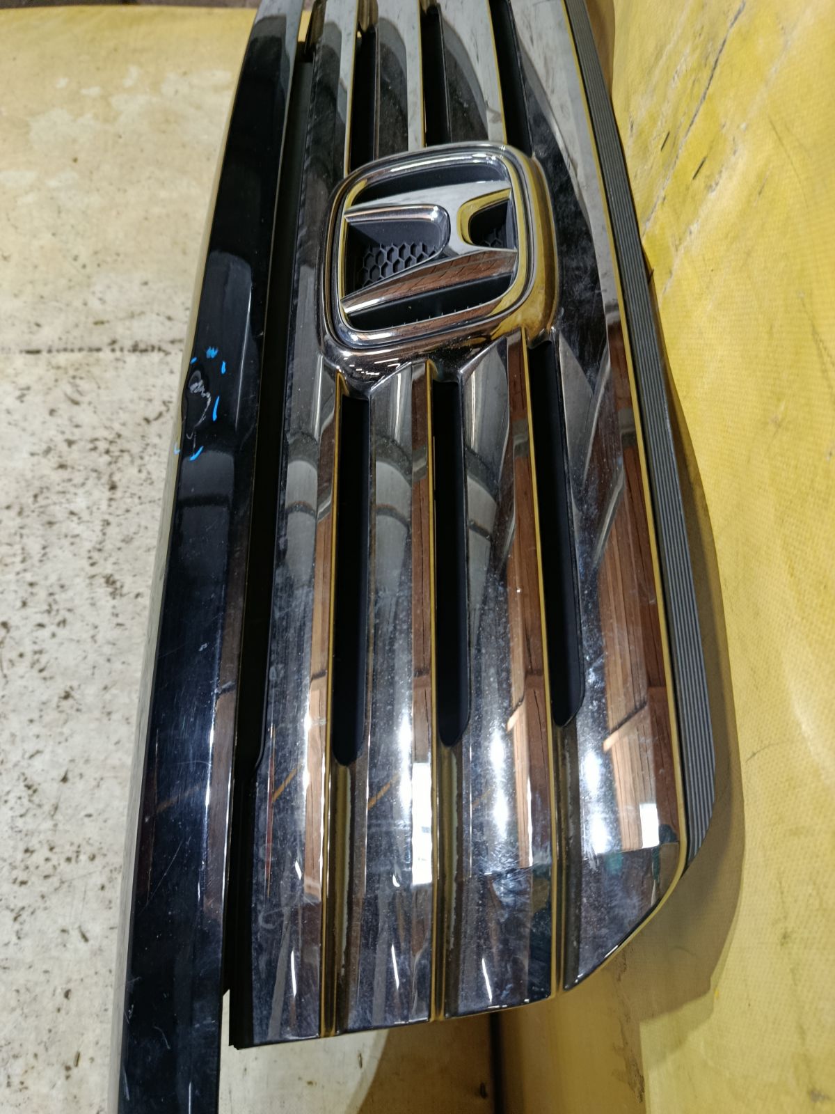 Капот на Honda N-Box JF1 Фото 7