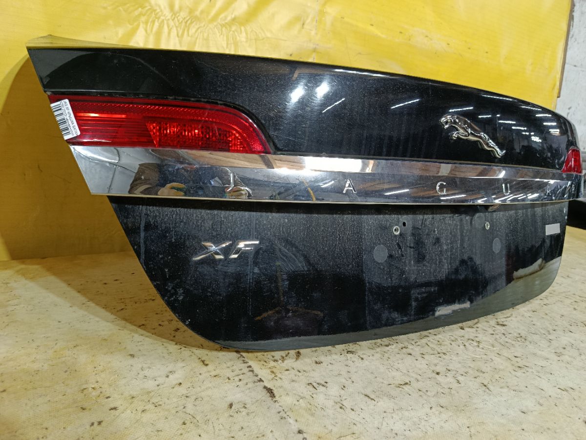 Крышка багажника на Jaguar Xf X250 Фото 4