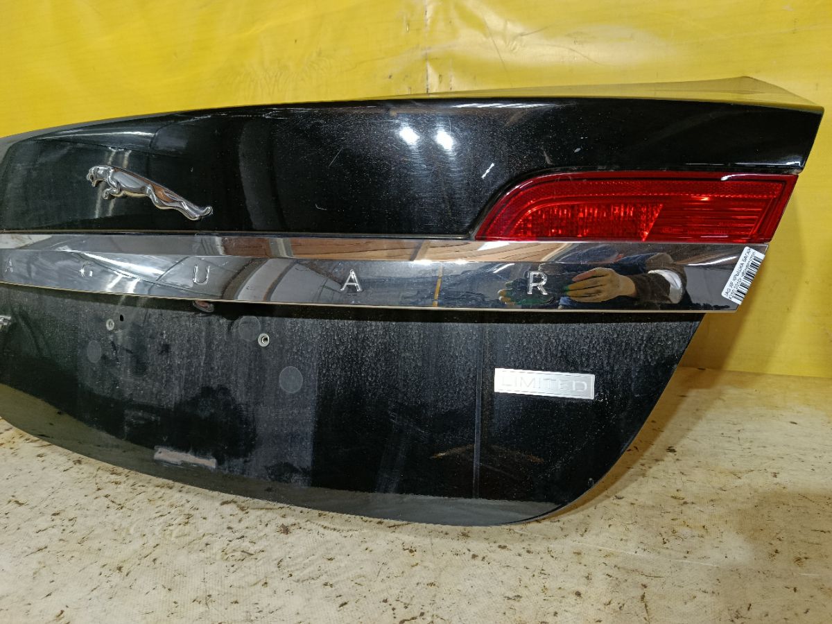 Крышка багажника на Jaguar Xf X250 Фото 5