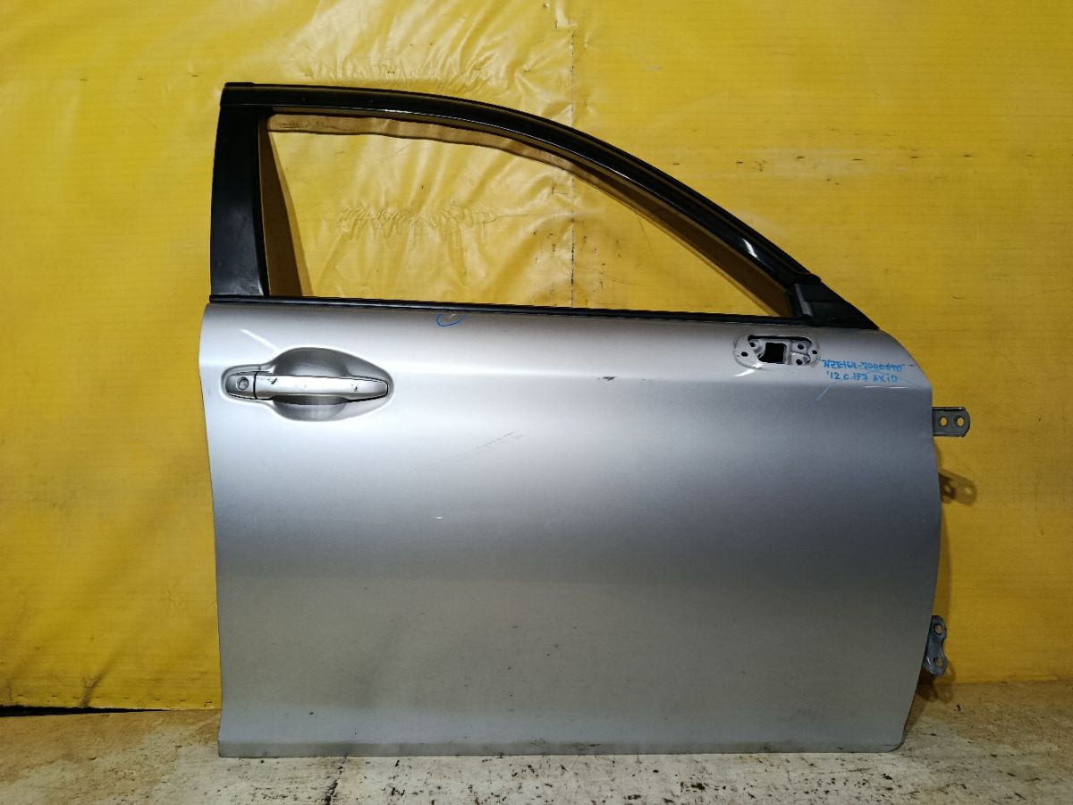 Дверь боковая на Toyota Corolla Axio NZE164 Фото 1