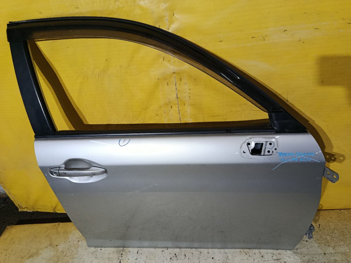 Дверь боковая на Toyota Corolla Axio NZE164 Фото 2