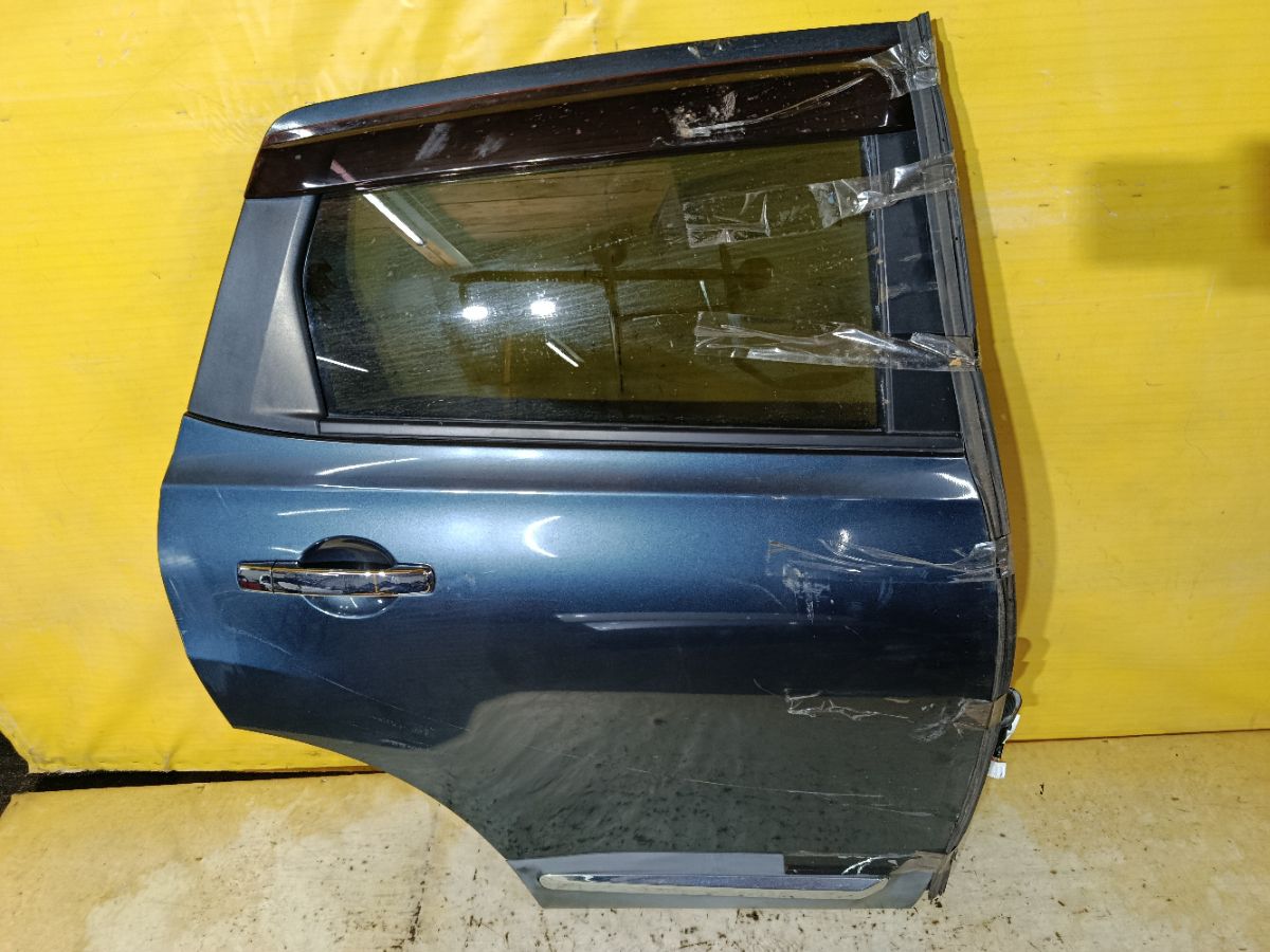 Дверь боковая на Nissan Dualis KJ10 Фото 2