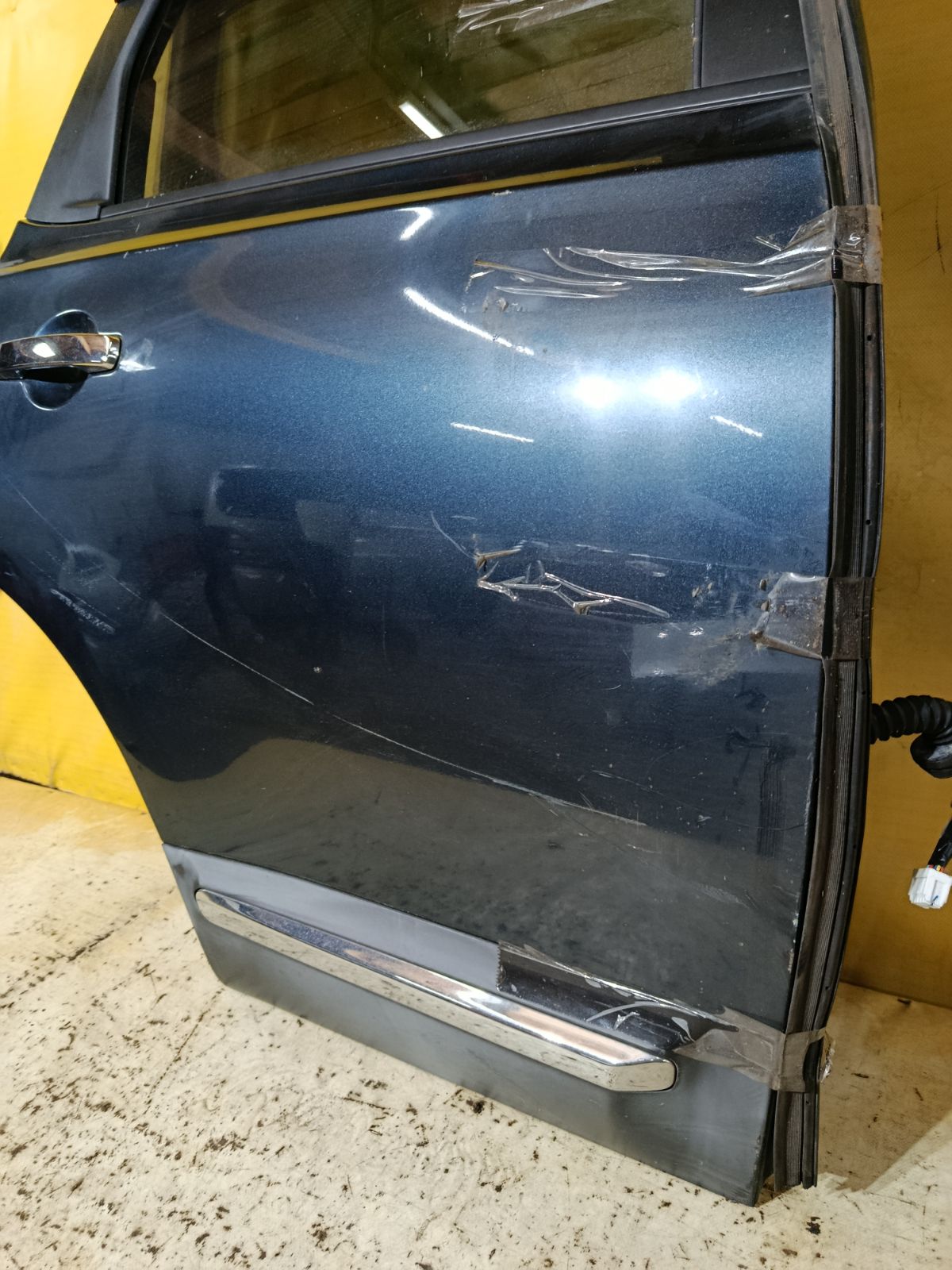 Дверь боковая на Nissan Dualis KJ10 Фото 3