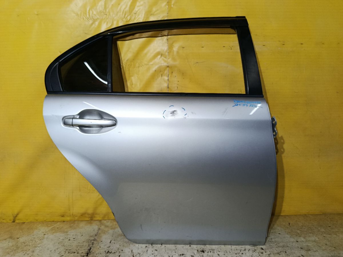Дверь боковая на Toyota Corolla Axio NZE164 Фото 1