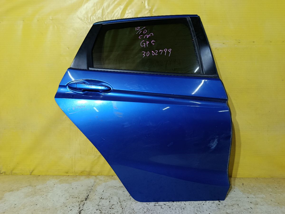 Дверь боковая на Honda Fit Hybrid GP5 Фото 1