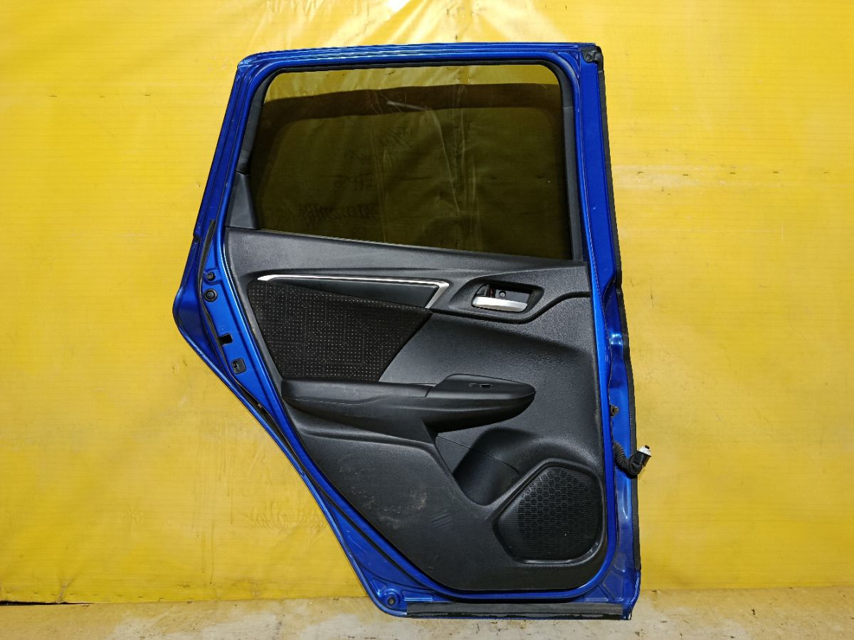 Дверь боковая на Honda Fit Hybrid GP5 Фото 7
