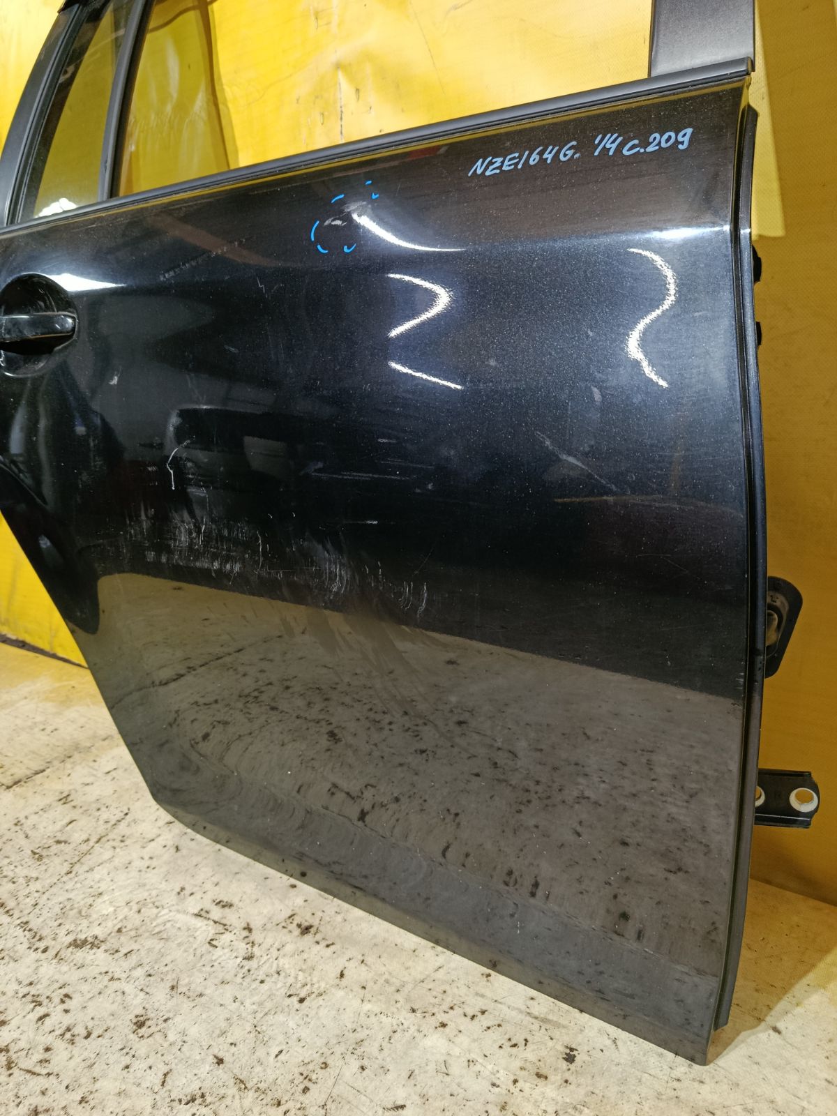 Дверь боковая на Toyota Corolla Fielder NZE164G Фото 3