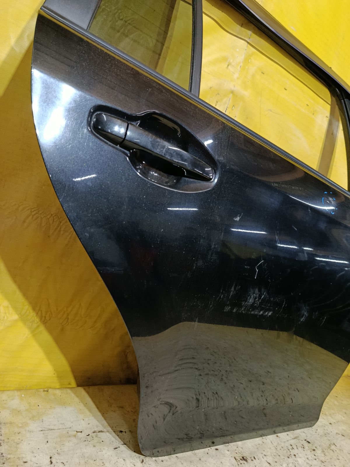 Дверь боковая на Toyota Corolla Fielder NZE164G Фото 4