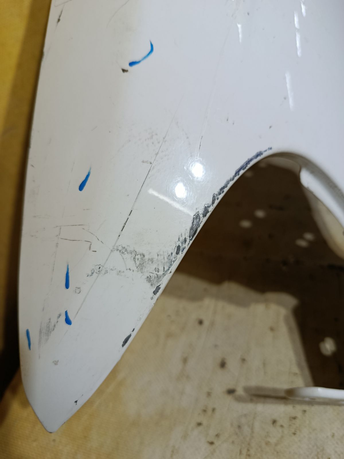 Крыло переднее на Nissan Sunny FB15 Фото 4