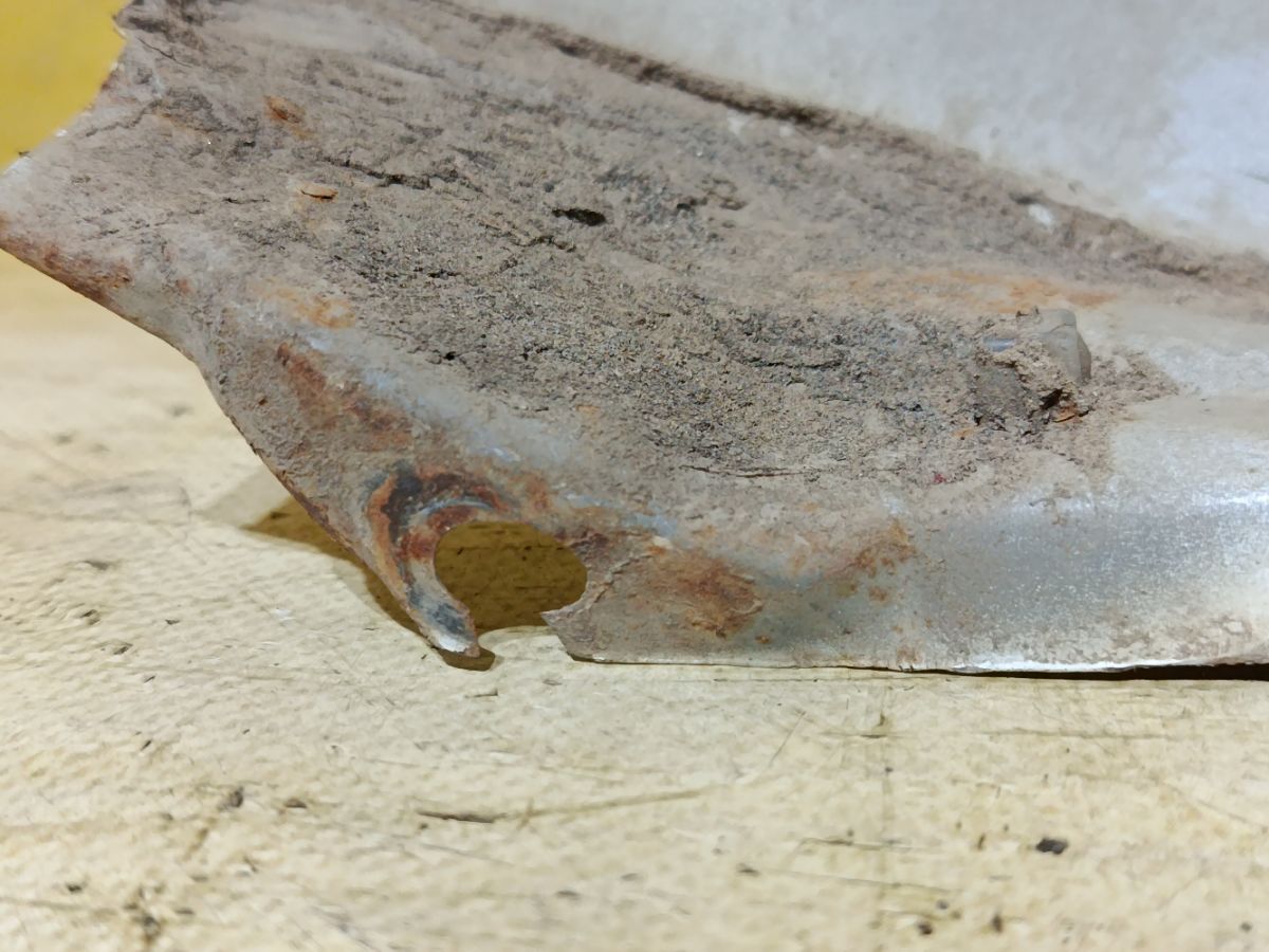 Крыло переднее на Nissan Sunny FB15 Фото 8