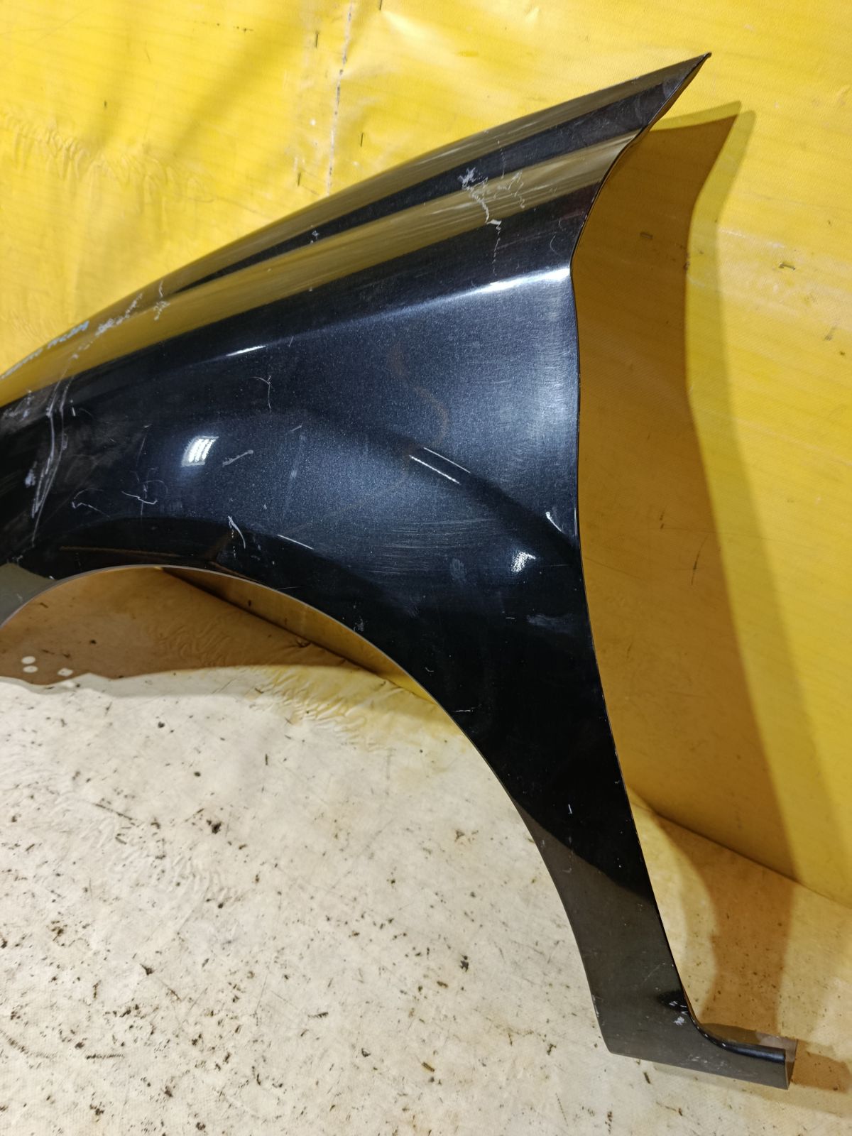 Крыло переднее на Toyota Corolla Fielder NZE164G Фото 2