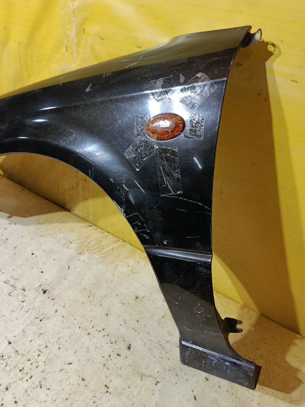Крыло переднее на Subaru Legacy Wagon BH5 Фото 2