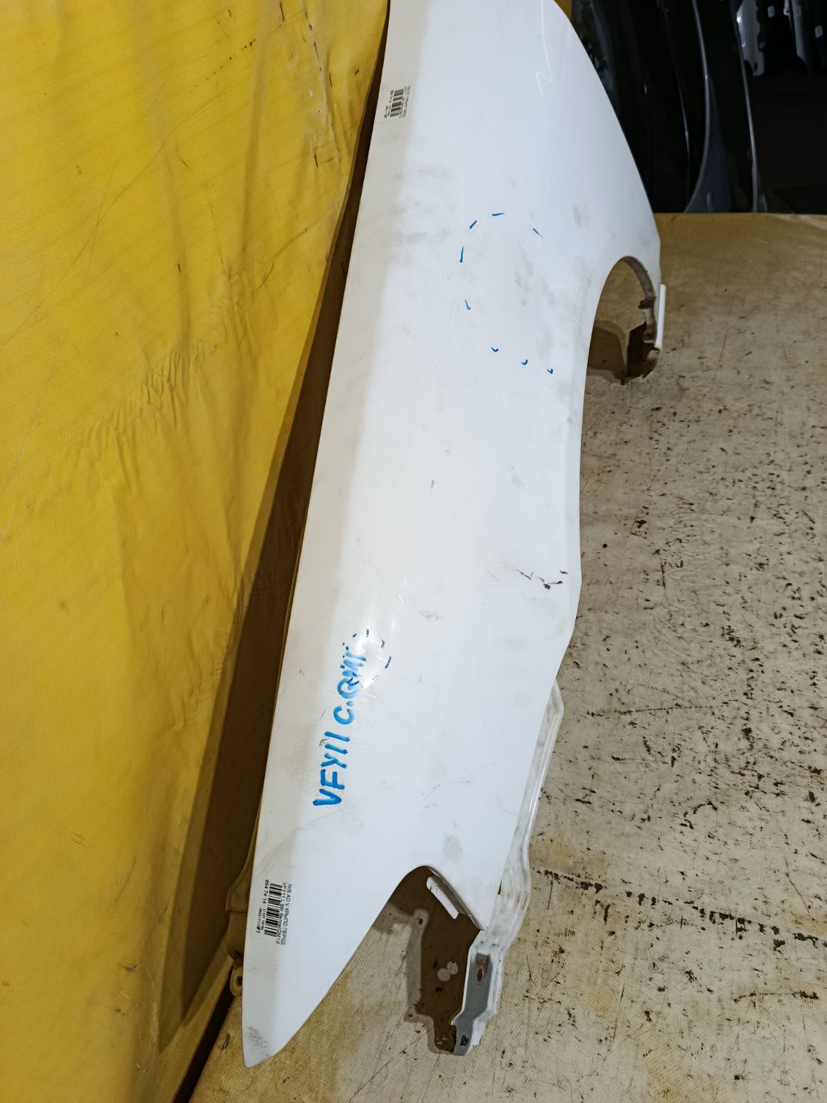 Крыло переднее на Nissan Ad Van VFY11 Фото 4