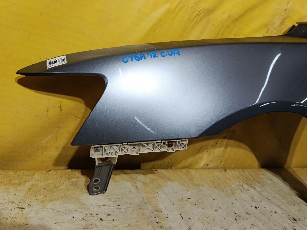 Крыло переднее на Mitsubishi Galant Fortis CY6A Фото 3