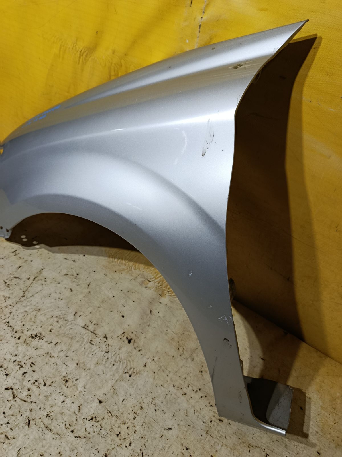 Крыло переднее на Toyota Corolla Axio NZE164 Фото 2