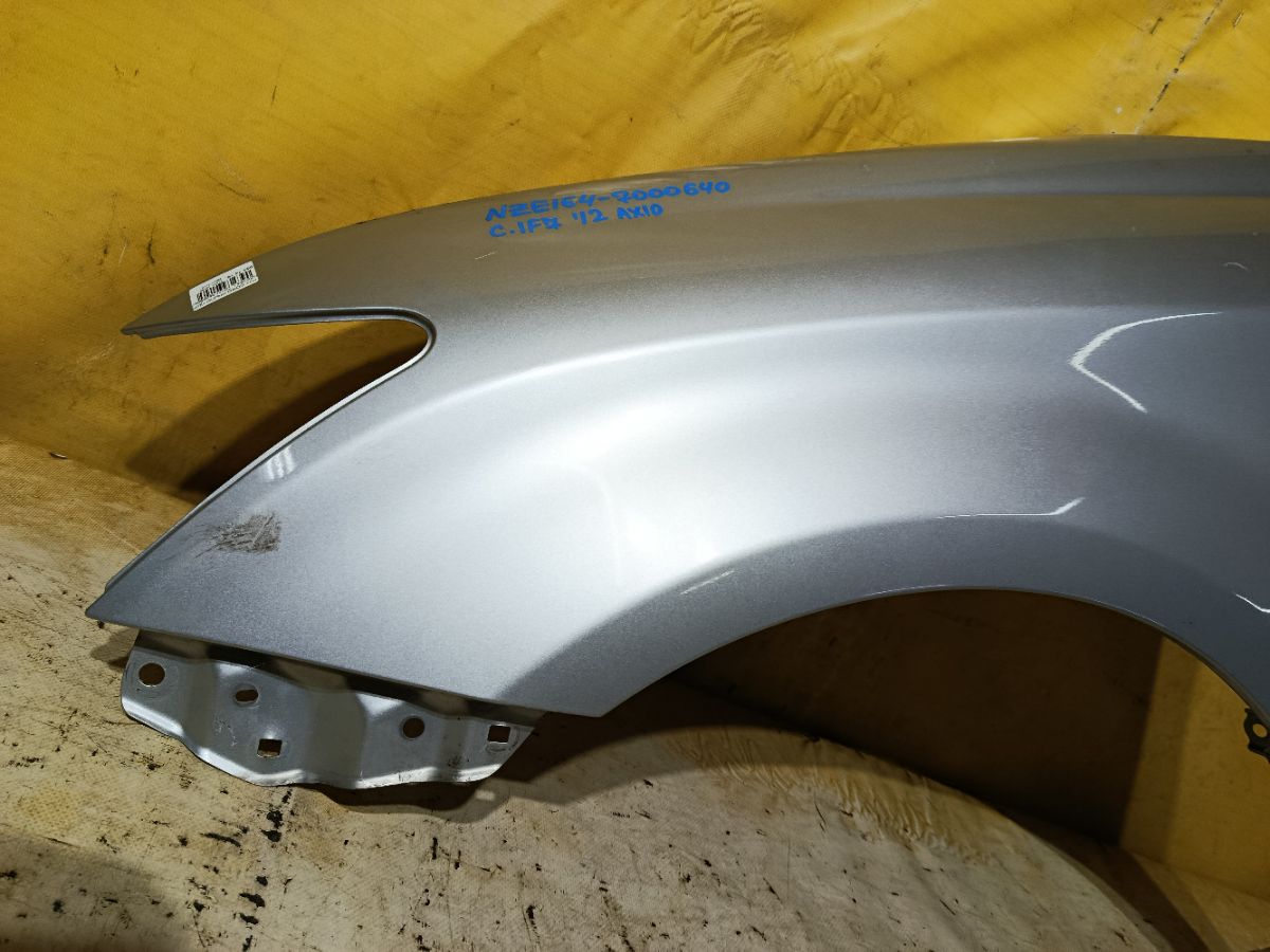 Крыло переднее на Toyota Corolla Axio NZE164 Фото 4