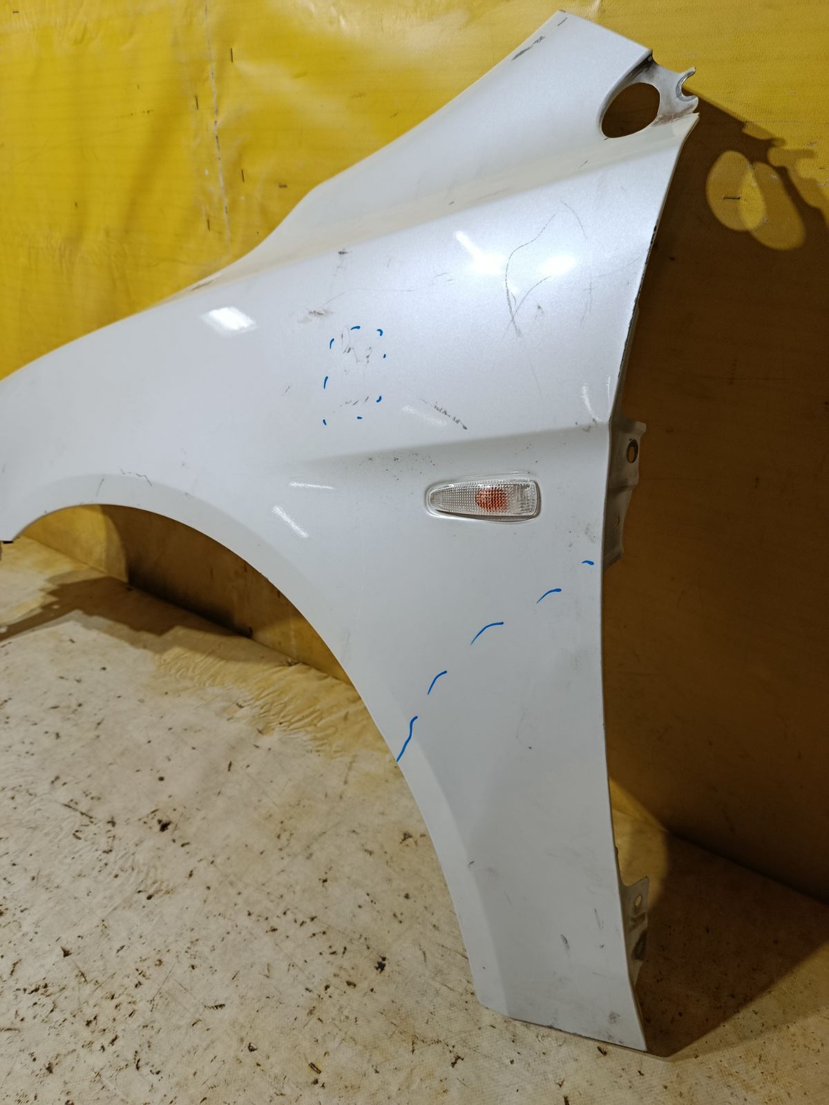 Крыло переднее на Mitsubishi Galant Fortis CX6A Фото 2