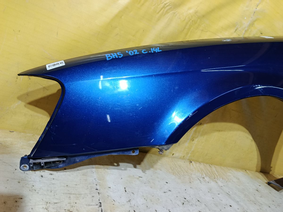 Крыло переднее на Subaru Legacy Wagon BH5 Фото 3