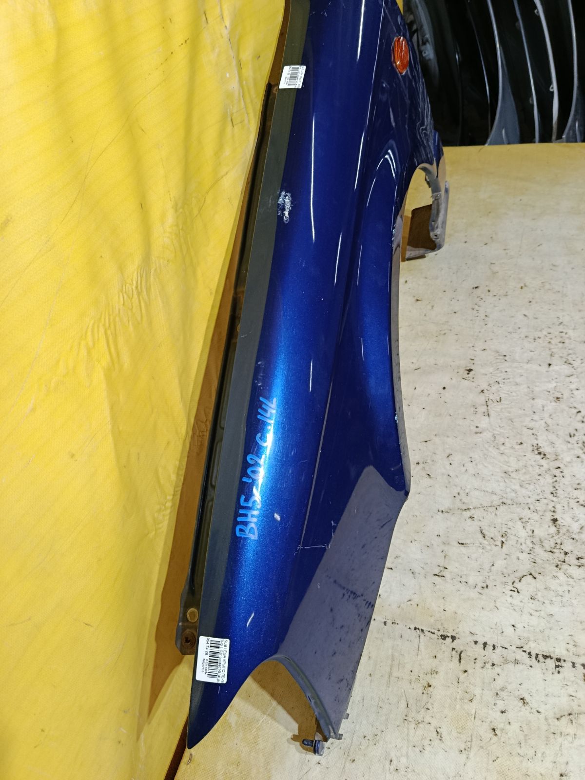 Крыло переднее на Subaru Legacy Wagon BH5 Фото 4