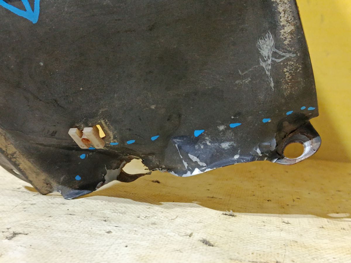 Крыло переднее на Mitsubishi Pajero Io H76W Фото 4