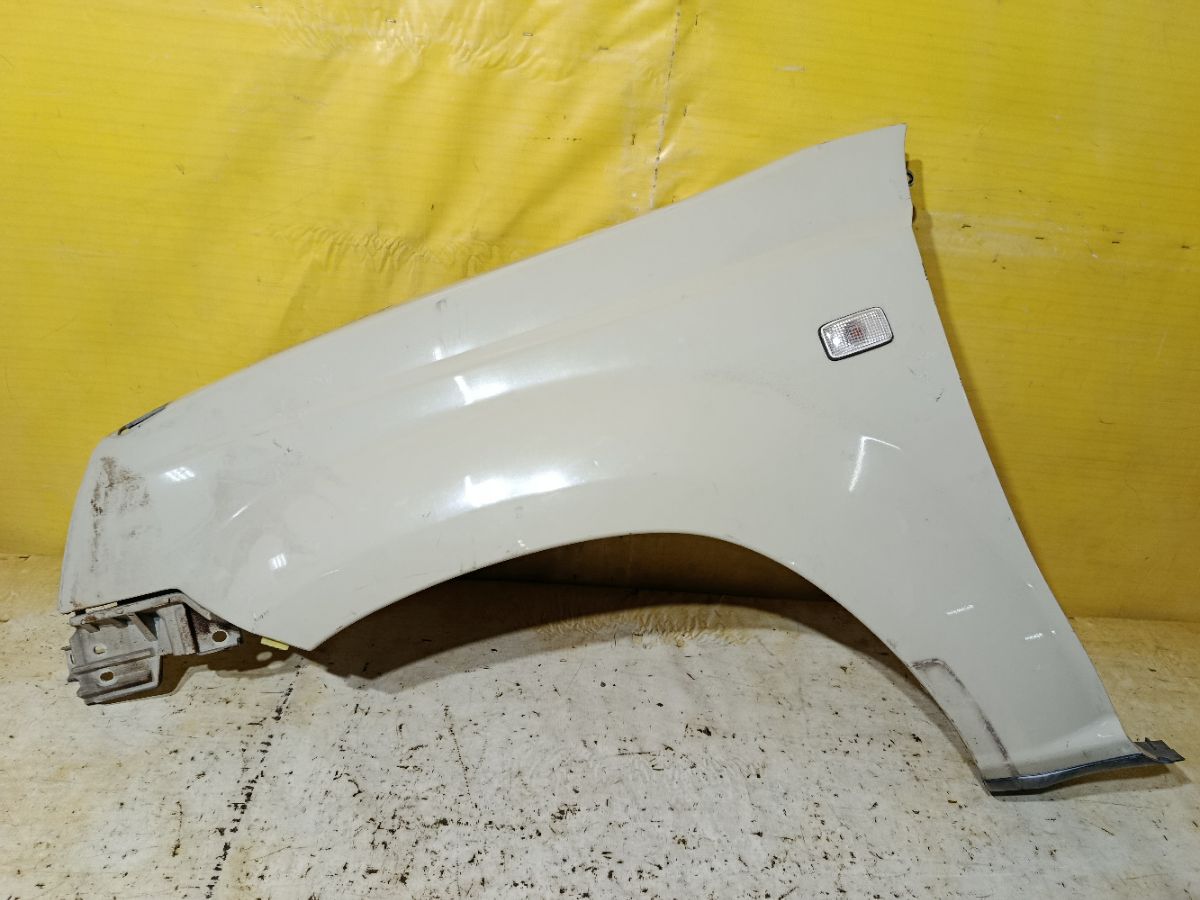 Крыло переднее 63113-8H440 на Nissan X-Trail NT30 Фото 1