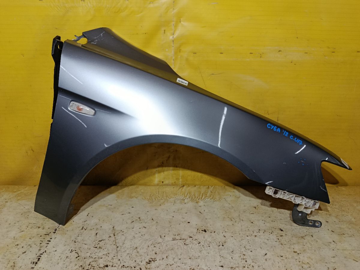 Крыло переднее на Mitsubishi Galant Fortis CY6A Фото 1