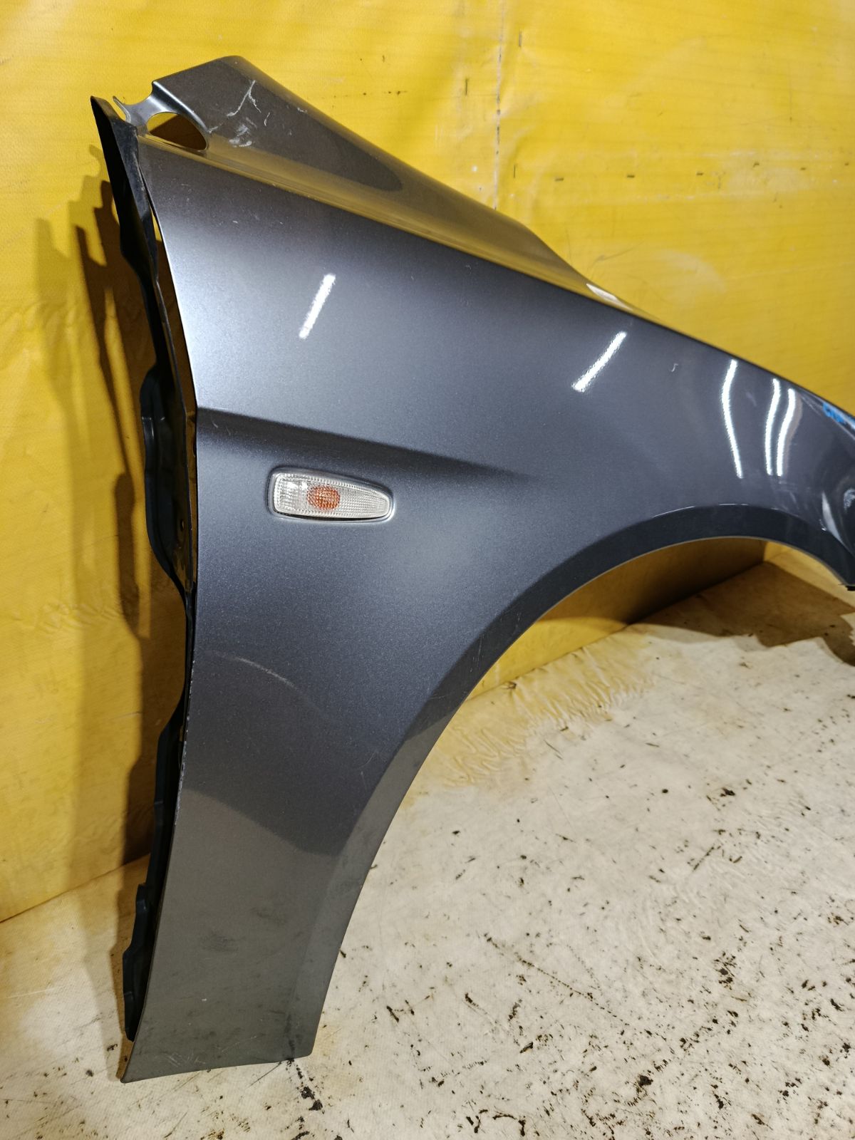 Крыло переднее на Mitsubishi Galant Fortis CY6A Фото 3